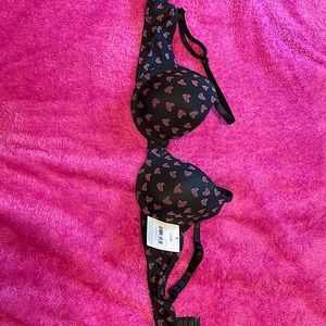 34A Bra